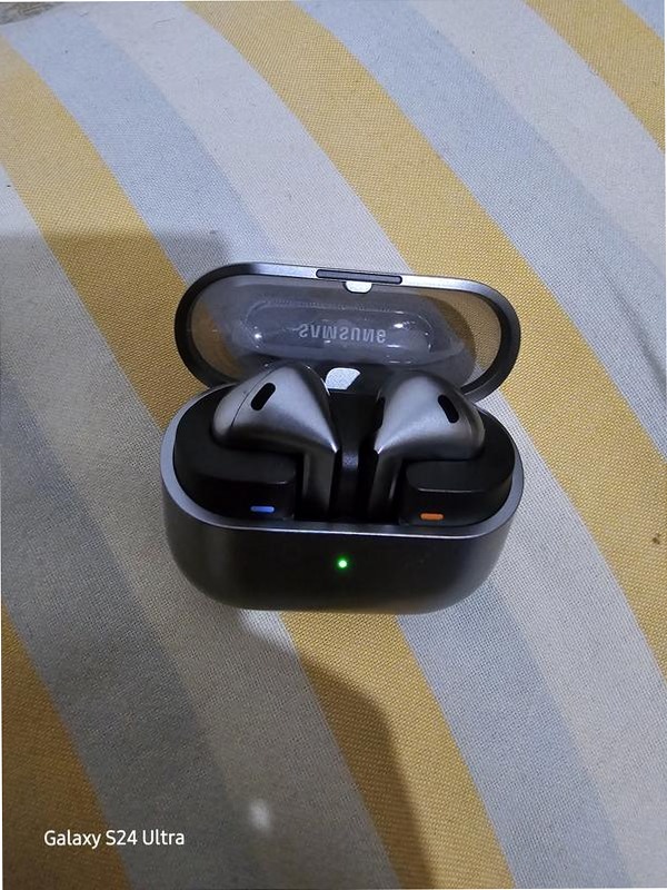 Galaxy Buds3 - Chiamate Fluide e Audio di Alta Qualità