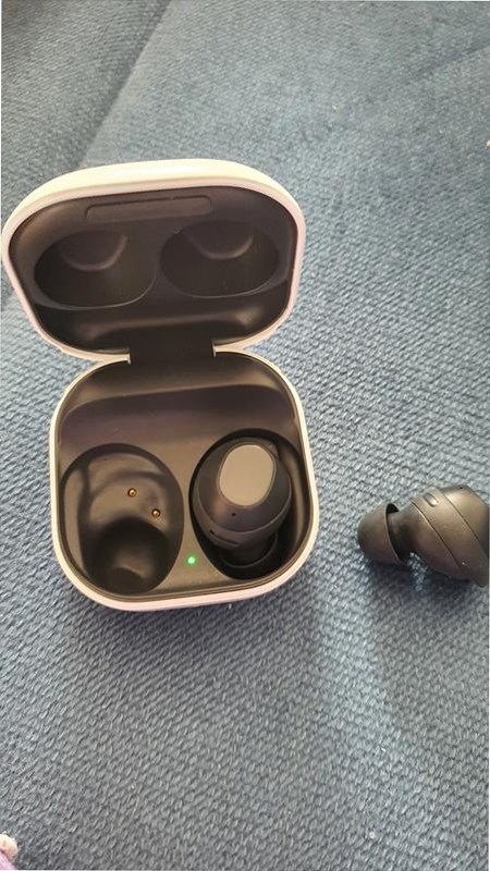 Galaxy Buds FE - Ascolto Premium e Funzionalità Integrate Grafite