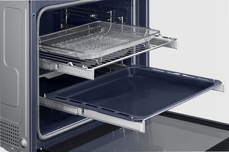 Forno a Vapore BESPOKE Dual Cook Steam Serie 6 NV7B6679CBN 76 Nero