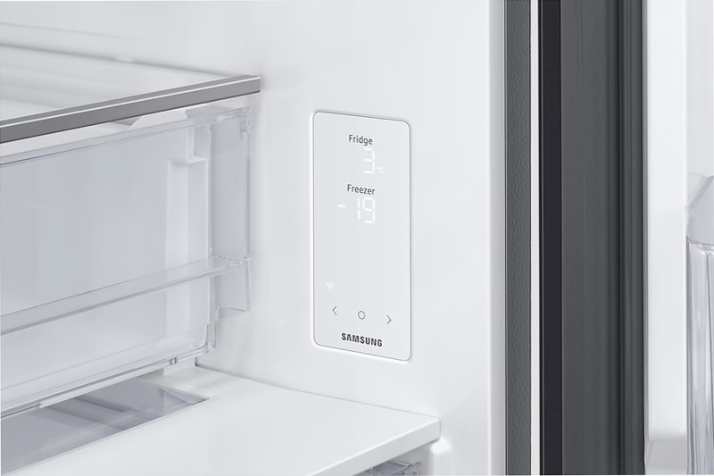 Frigorifero Combinato Samsung FIRST 75 AI Nero C