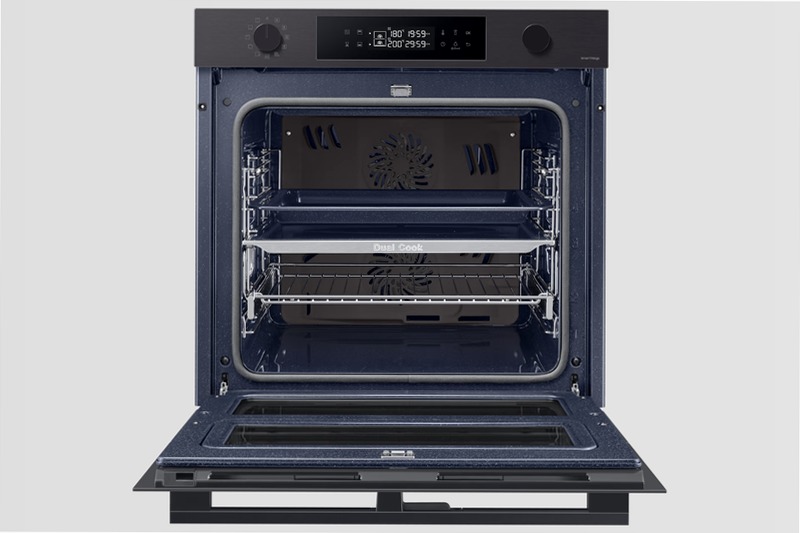 Forno Samsung Dual Cook Flex™ Serie 4 76L NV7B4540VBB 76 A