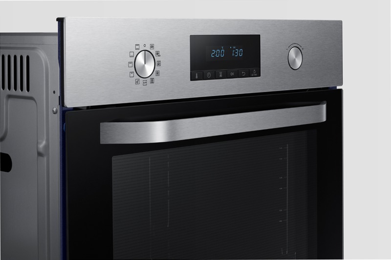 Forno Multifunzione Serie Avant NV70K2341RS | Samsung IT 70 A