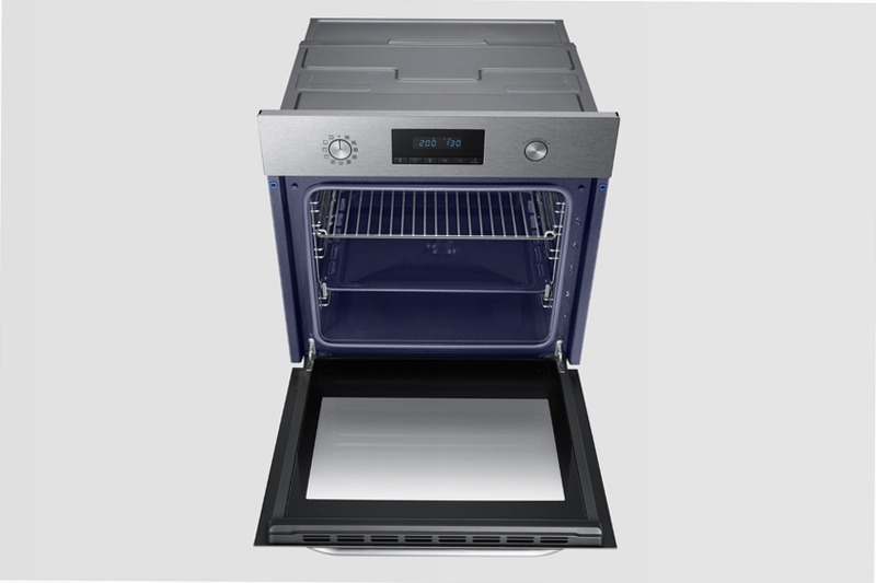 Forno Multifunzione Serie Avant NV70K2341RS | Samsung IT 70 A