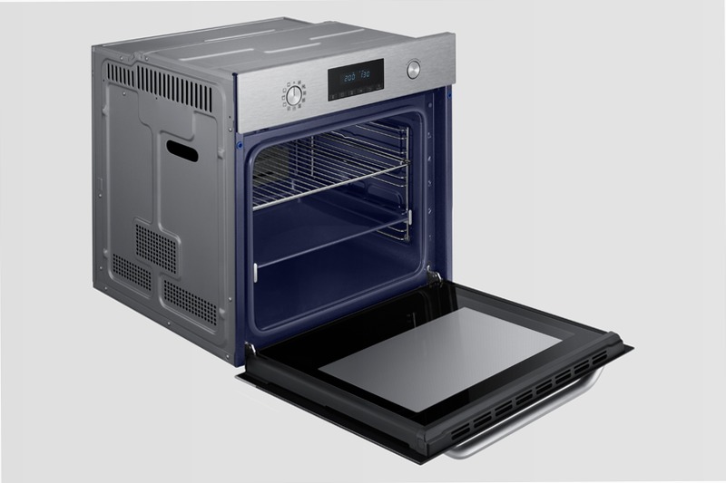 Forno Multifunzione Serie Avant NV70K2341RS | Samsung IT 70 A