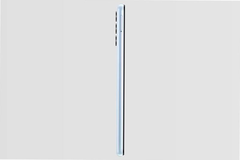 Galaxy A13 - Schermo 6.6 pollici e sistema fotocamera quadruple 6.6" 4GB 8GB Blu