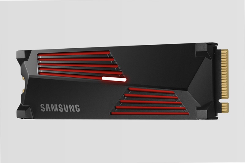 990 PRO NVMe 4TB con Dissipatore di Calore Interno