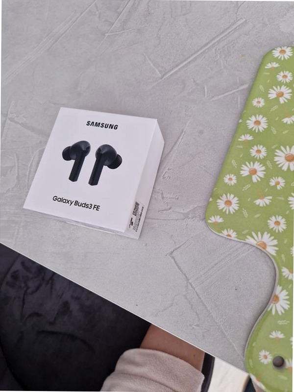 Galaxy Buds3 FE - Suoni Profondi e Personalizzabili Bianco