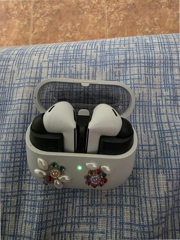 Galaxy Buds3 FE - Suoni Profondi e Personalizzabili Bianco