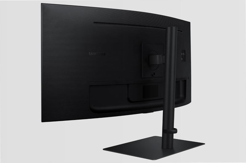 Monitor HRM ViewFinity S6 - S65UC da 34'' WQHD Curvo VA