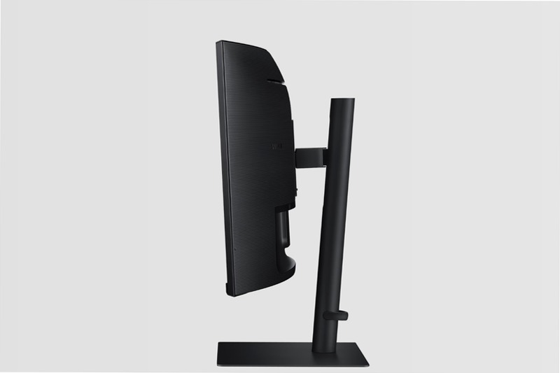 Monitor HRM ViewFinity S6 - S65UC da 34'' WQHD Curvo VA