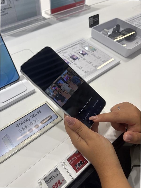 Galaxy S26 FE: Progettato per la Perfezione 256GB Grafite