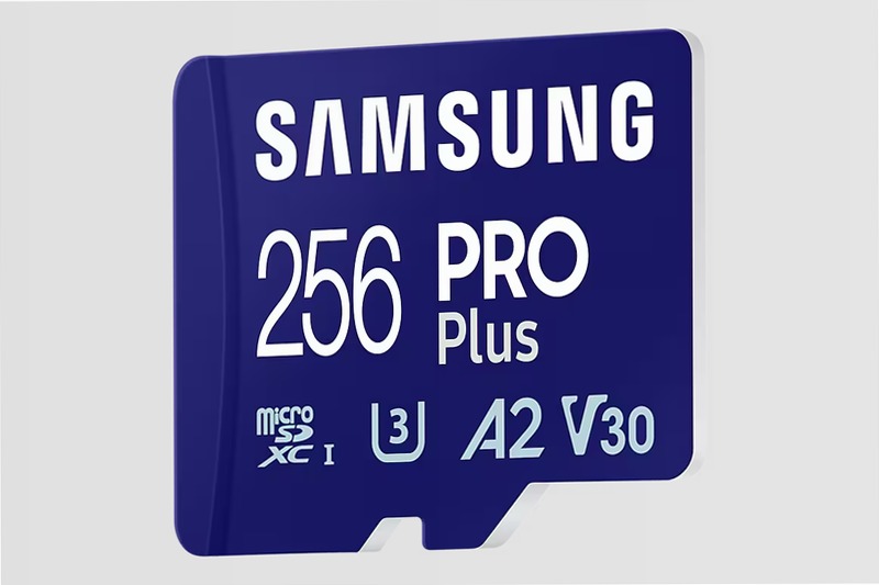 PRO Plus microSD 256GB - Velocità e Protezione per le Tue Emozioni