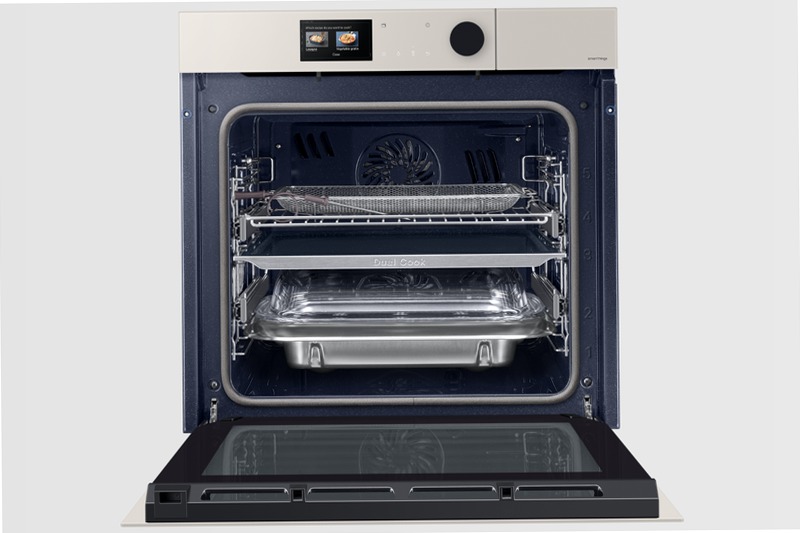 Forno a Vapore BESPOKE Dual Cook Steam Serie 7 NV7B7997ABA/U5 76 Nero