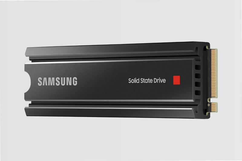 980 PRO NVMe 2TB con Dissipatore di Calore 7000MB/s 7000MB/s