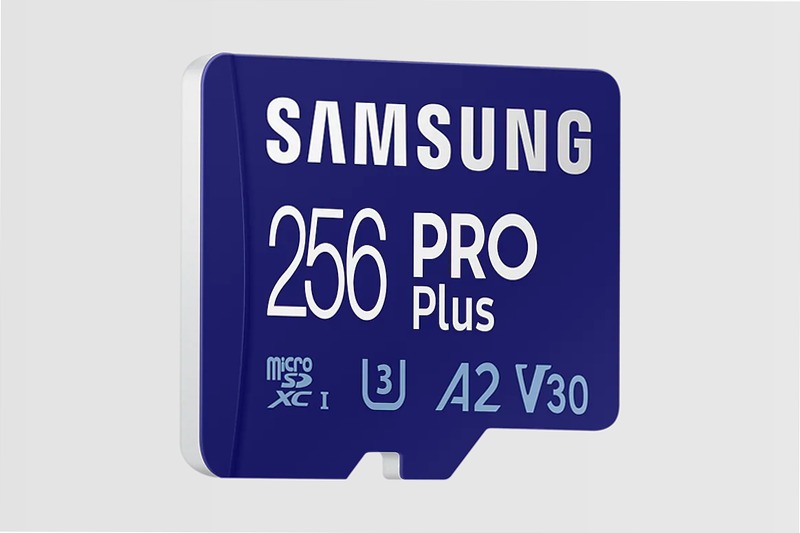 PRO Plus microSD 256GB - Velocità e Protezione per le Tue Emozioni