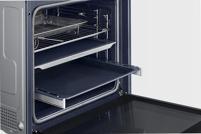 Forno BESPOKE Dual Cook Serie 5 NV7B5640TBK | Samsung Italia A