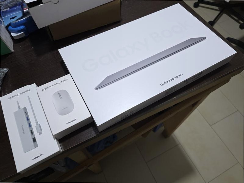 Galaxy Book5 Pro (16”, Ultra 7, 16GB), Copilot+ PC 16 16GB Windows 16" GB