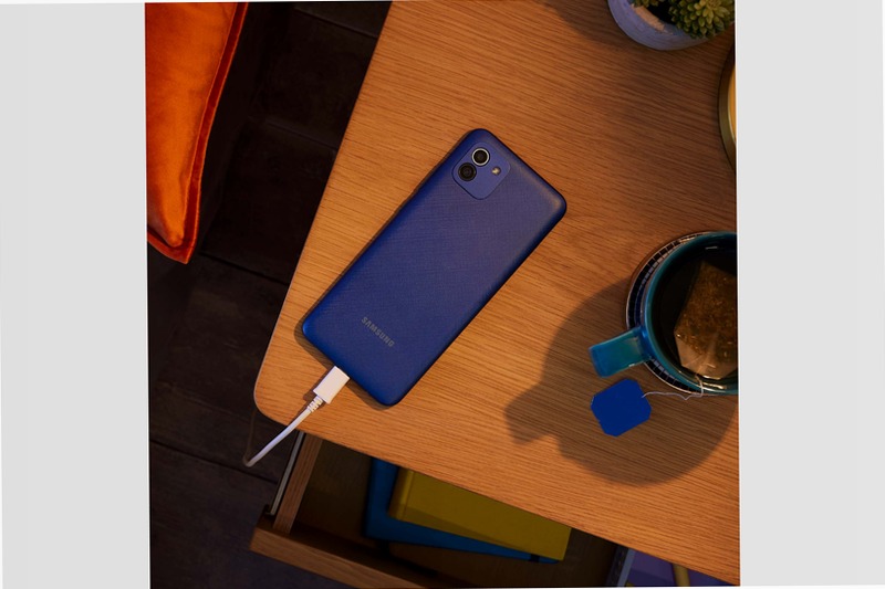 Galaxy A03 - Smartphone Moderno e Funzionale 6.5" 4GB 4GB Blu