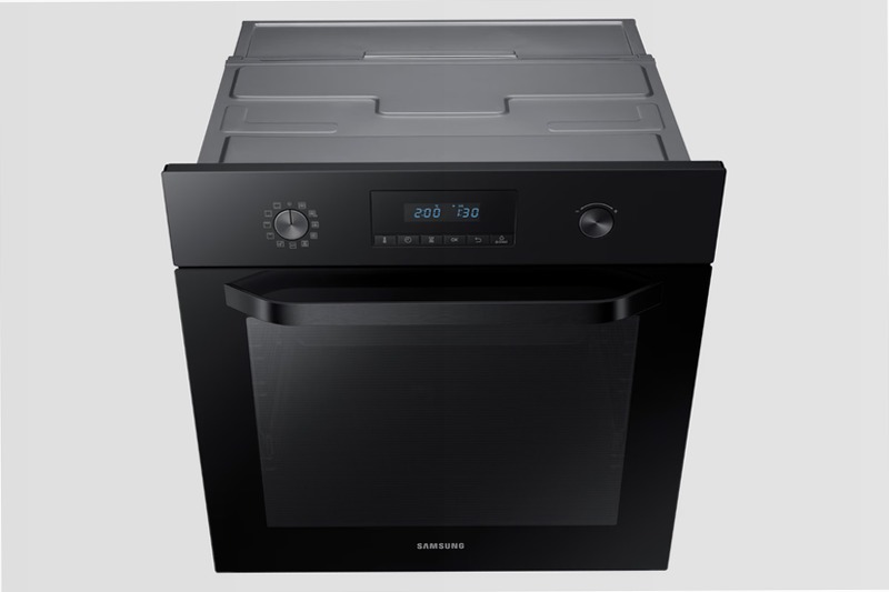 Forno Multifunzione Serie Avant NV75K2340RB | Samsung IT 68 A Nero