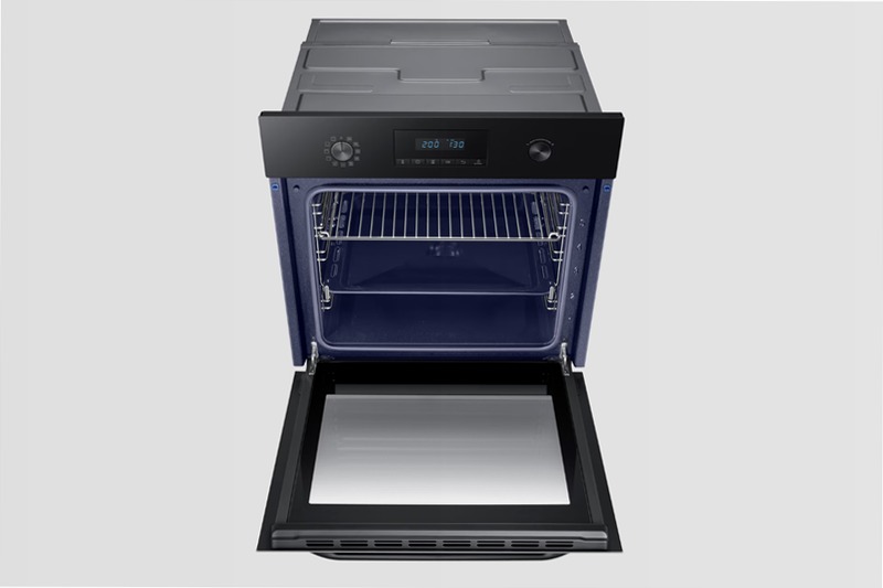 Forno Multifunzione Serie Avant NV75K2340RB | Samsung IT 68 A Nero