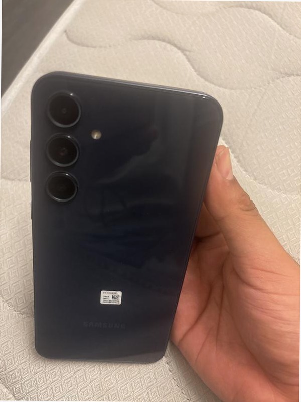 Galaxy A35 5G - Stile Moderno e Fotocellulare 8GB