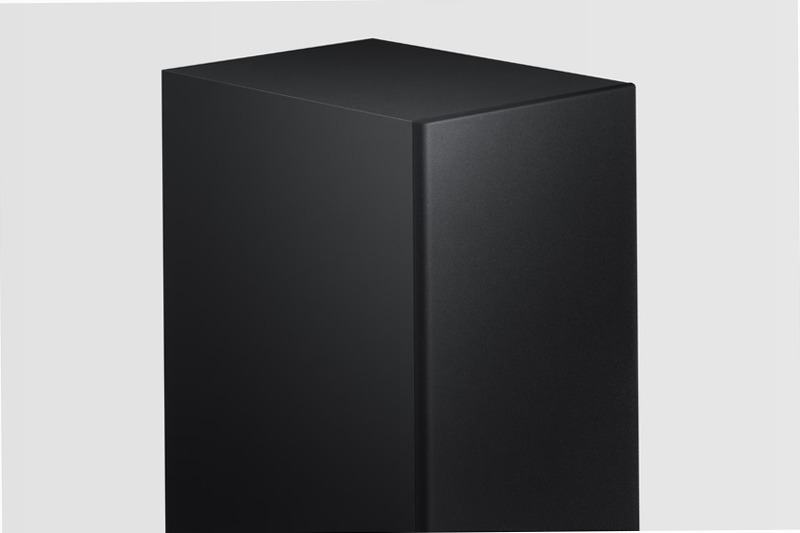 Soundbar HW-R530 2.1Ch - Sounding Powerful and Wireless 5.1 290w