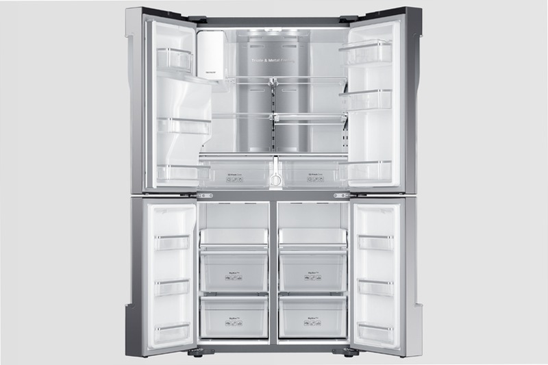 Quattro porte RF56J9040SR