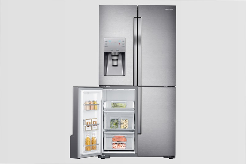 Quattro porte RF56J9040SR