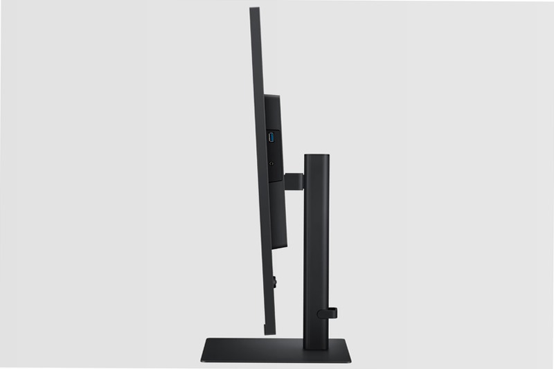Monitor HRM ViewFinity Serie S7 - S70D da 37'' UHD Flat Nero VA