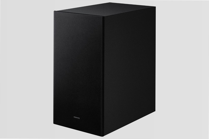 Soundbar B450F Samsung - Audio Elevato 2.1