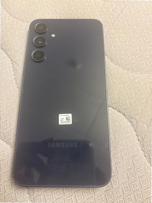 Galaxy A35 5G - Stile Moderno e Fotocellulare 8GB Blu