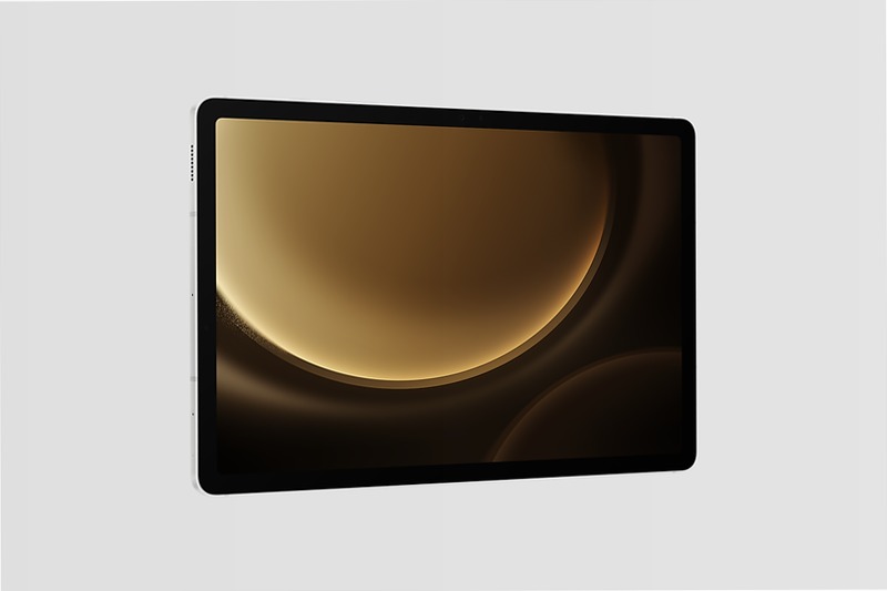 Galaxy Tab S9 FE - Creatività e Comfort Argento