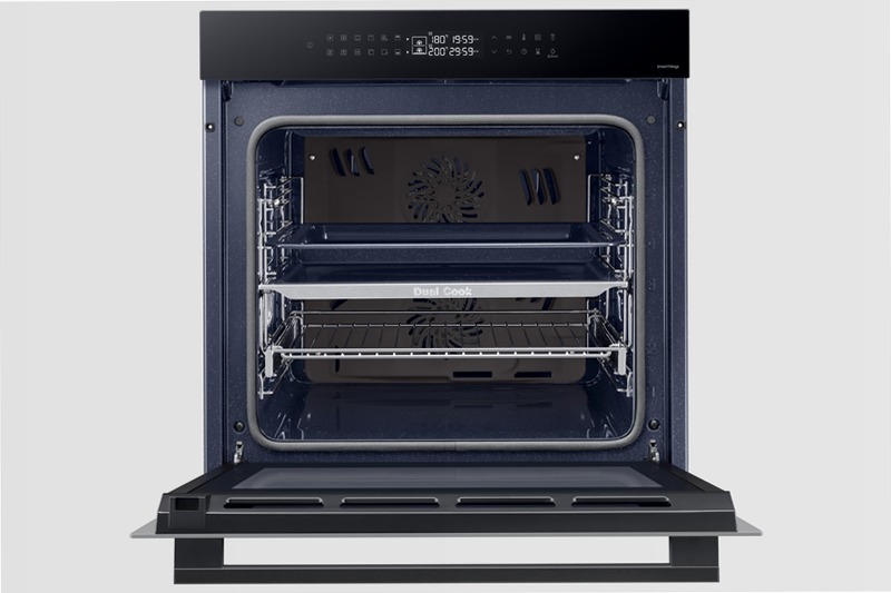 Forno Dual Cook Serie 4 NV7B4240VBW | Samsung IT 76 A