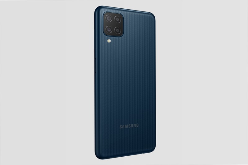 Galaxy M12 - Display e Batteria Potenti 6.5" 4GB 4GB Nero