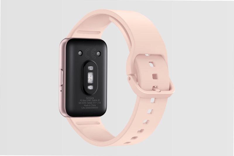 Galaxy Fit3: Monitoraggio delle attività e visualizzazione della batteria