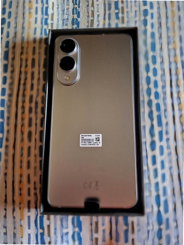 Migliora il tuo Galaxy con l’upgrade | Samsung Galaxy S24 Ultra | Samsung Italia 12GB 12GB Nero