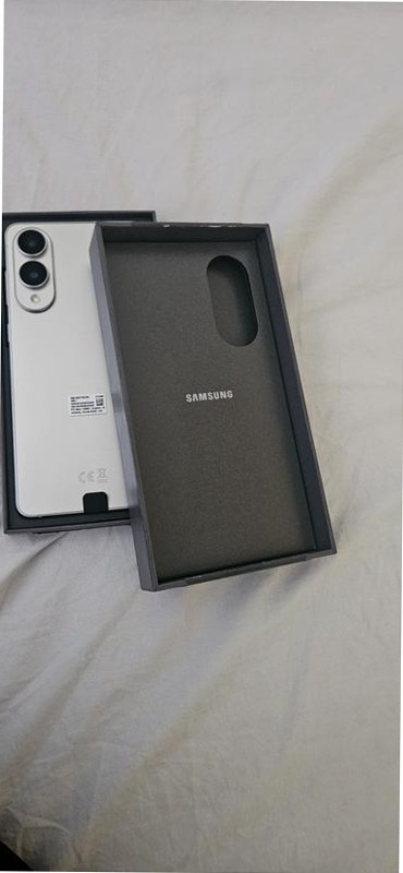 Migliora il tuo Galaxy con l’upgrade | Samsung Galaxy S24 Ultra | Samsung Italia 12GB 12GB Nero