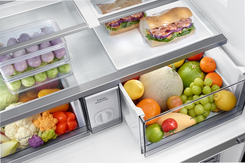 4 Porte Serie RF9000AC Beverage Showcase