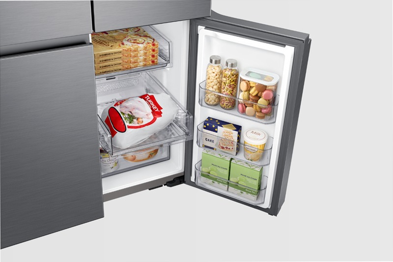 4 Porte Serie RF9000AC Beverage Showcase