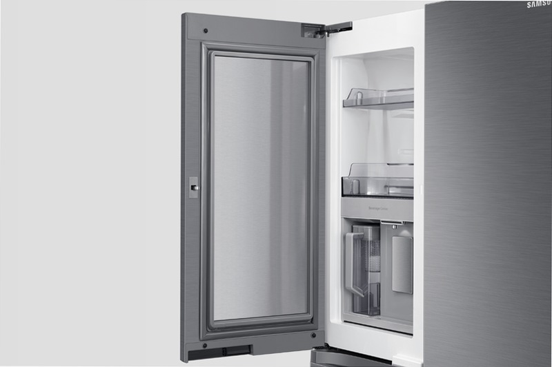 4 Porte Serie RF9000AC Beverage Showcase