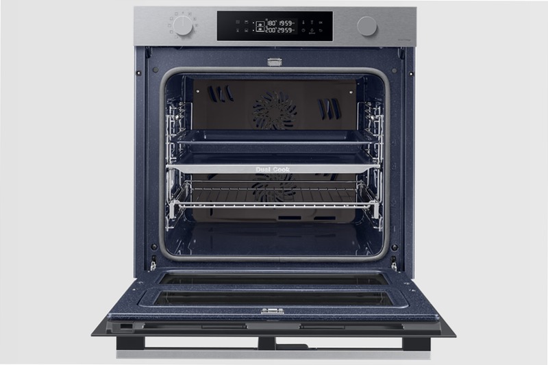 Forno Samsung Dual Cook Flex™ Serie 4 76L 76 A Acciaio