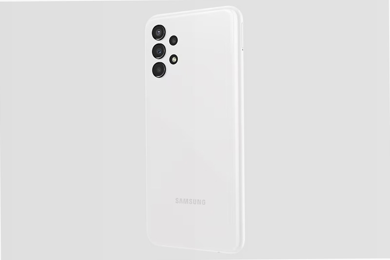 Galaxy A13 - Schermo 6.6 pollici e sistema fotocamera quadruple 6.6" 8GB Bianco