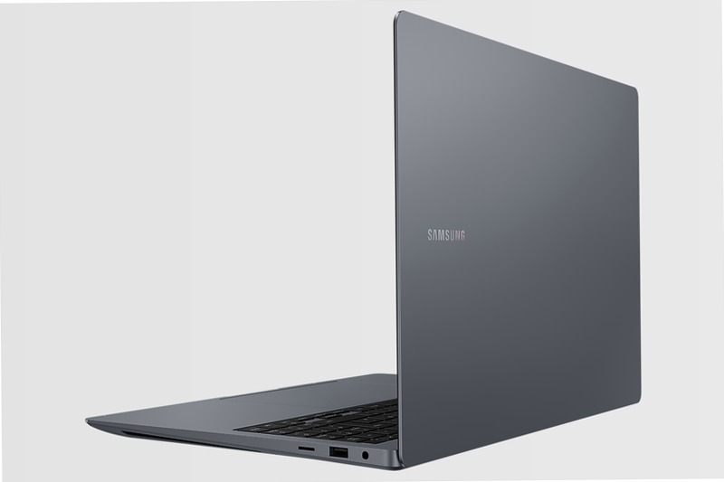 Galaxy Book4 Ultra (16", U7, 16GB) - Prodotto Ideale per Professionisti 16GB