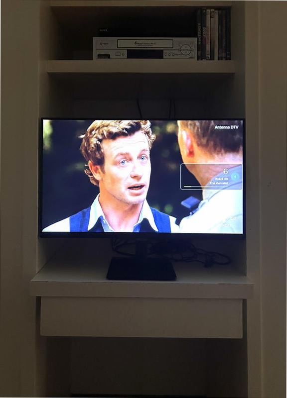 27" Full HD F6000 Smart TV (2025) Nero