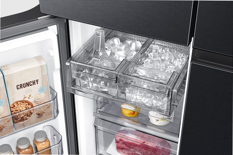Frigorifero 4 Porte Samsung Beverage Center 646L E 646lt