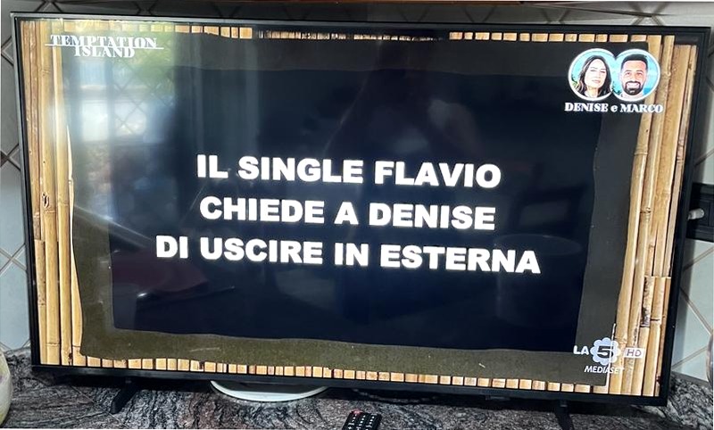 40" Full HD F6000F Smart TV Nero