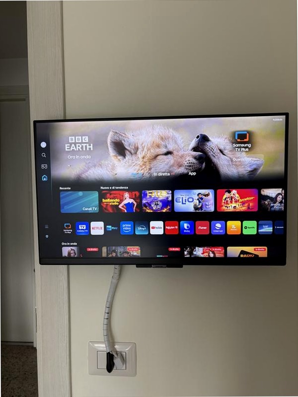40" Full HD F6000F Smart TV Nero