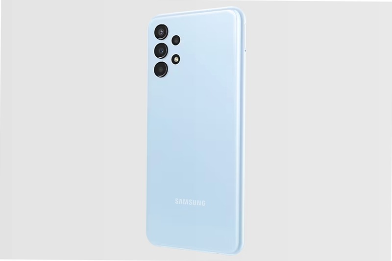 Galaxy A13 - Schermo 6.6 pollici e sistema fotocamera quadruple 6.6" 4GB 8GB Blu