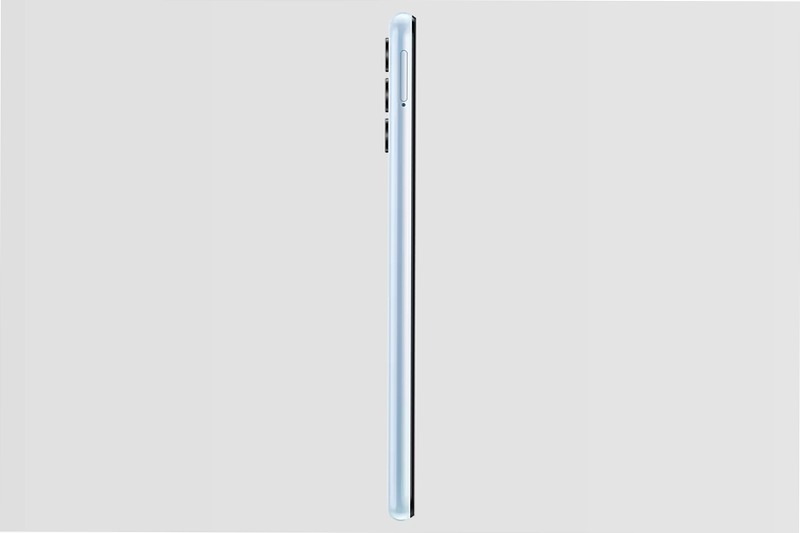 Galaxy A13 - Schermo 6.6 pollici e sistema fotocamera quadruple 6.6" 4GB 8GB Blu