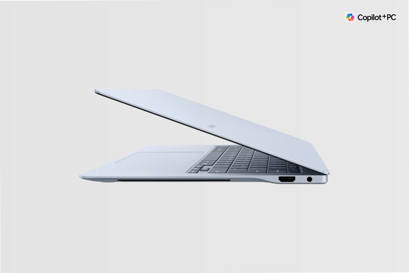 Galaxy Book4 Edge (14", X Elite, 16GB), Copilot+ PC 14 16 16GB Windows 14, 16